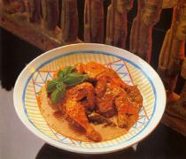 Siap Base Kalas. chicken curry. Mainski. Nusa Lembongan, Bali.