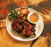 Siap Mepanggang. Grilled chicken. mainski. Nusa Lembongan, bali.