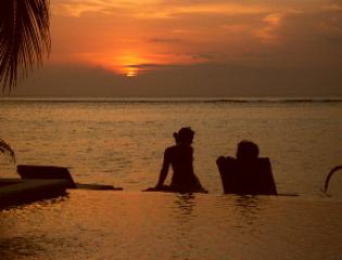 Romantic sunset at Mainski, Nusa Lembongan Resort hotel.