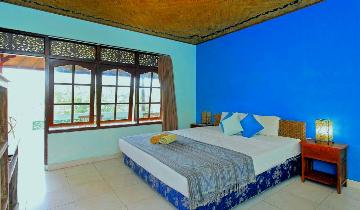 Nusa Lembongan hotels Aircon room
